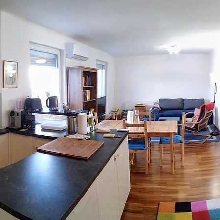 Apartament Family-Friendly Flat With Balcony Wiedeń Zewnętrze zdjęcie