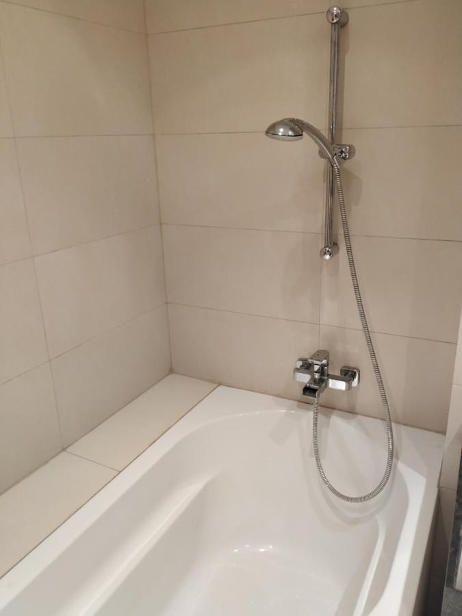 Apartament Family-Friendly Flat With Balcony Wiedeń Zewnętrze zdjęcie